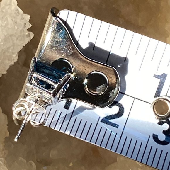 ❌❌❌SOLD❌❌❌ 14Kt White Gold 2.5 tcw Leach & Garner London Blue Topaz Studs - Picture 6 of 9